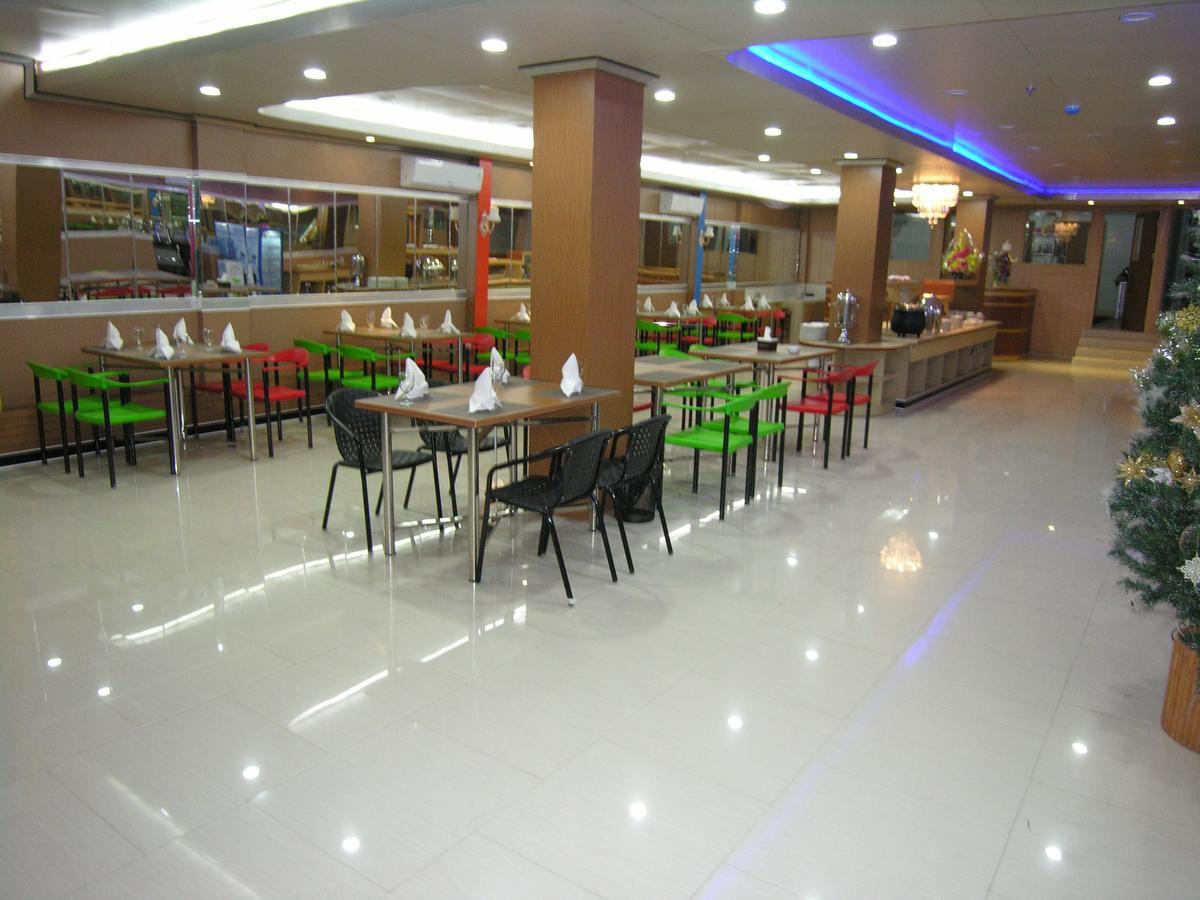 Hotel Delima Banjarmasin  Exterior photo