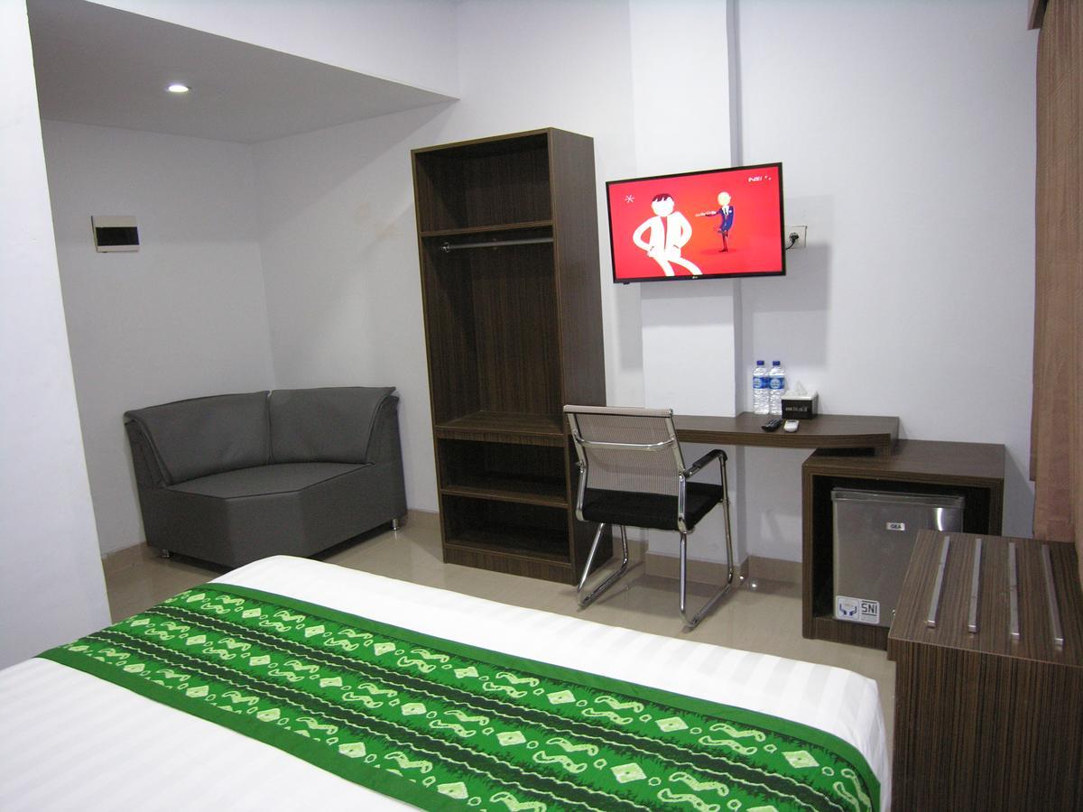 Hotel Delima Banjarmasin  Exterior photo